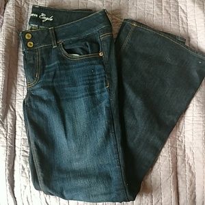 American eagle wide leg dark wash jeans size 14